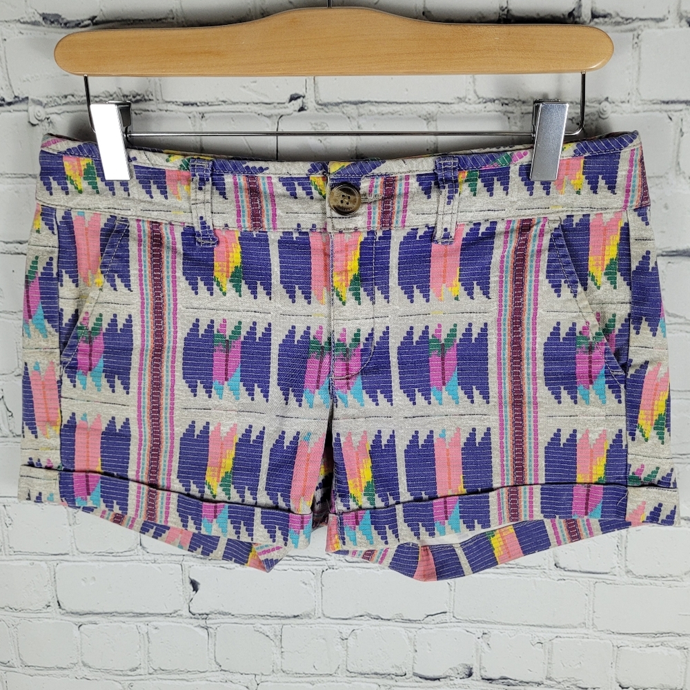 AMERICAN EAGLE | midi stretch aztec print shorts